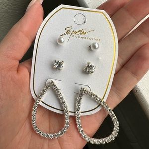 Sparkle Faux Diamond & Classic Pearl Fashion Costume Earrings Jewelry Set NWT